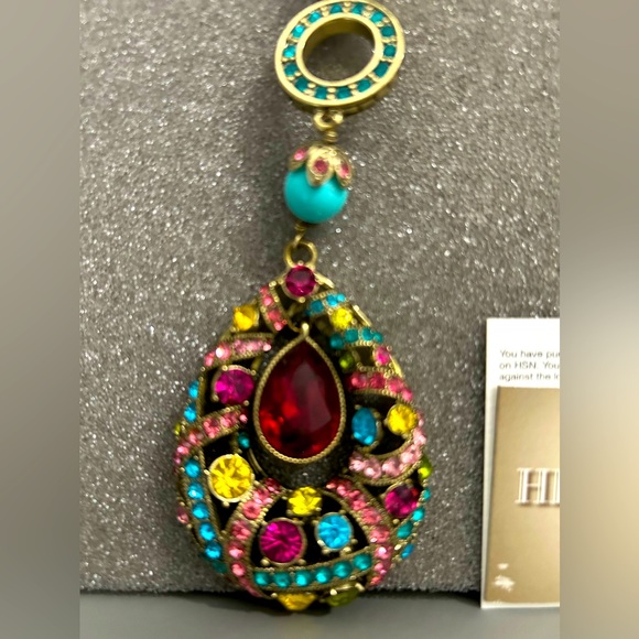 HEIDI DAUS "Perfect" Beaded Crystal Toggle Necklace - Fuchsia - NWT - Picture 2 of 7